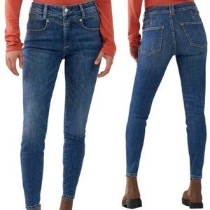 Pilcro Iris High-Rise Skinny Jeans